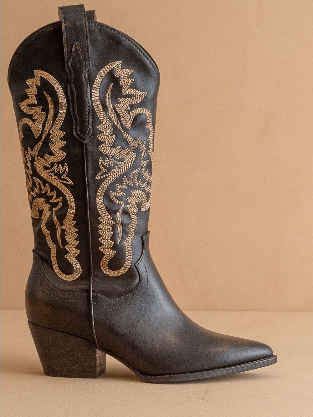 NWT Western Embroidered Mid-Calf Boots